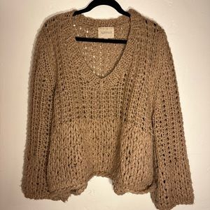 Chunky Knit Tan Moon River V Neck Sweater - L